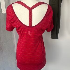 Lole Women's Size M Red Smash Braided Twist Athletic 4 Way Stretch Shirt Top